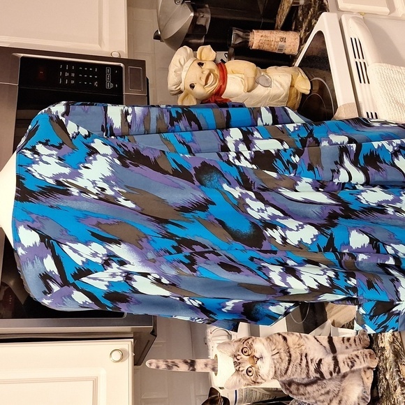 B womens Roaman's stretch dohlman sleeve plus size top 3X  EUC - Picture 2 of 3